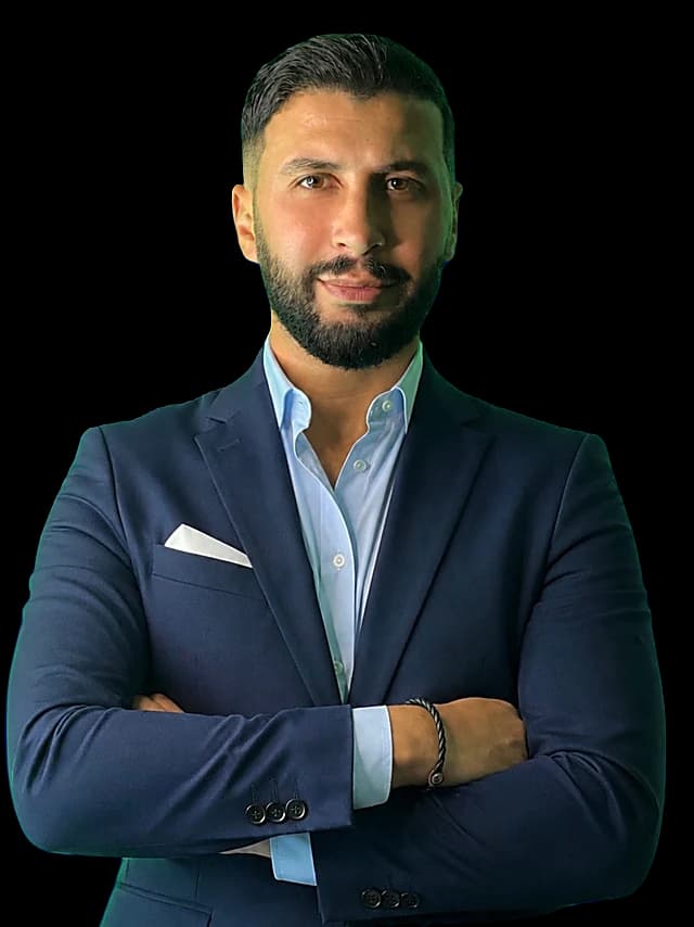 صورة الأستاذ سحنون أيمن
